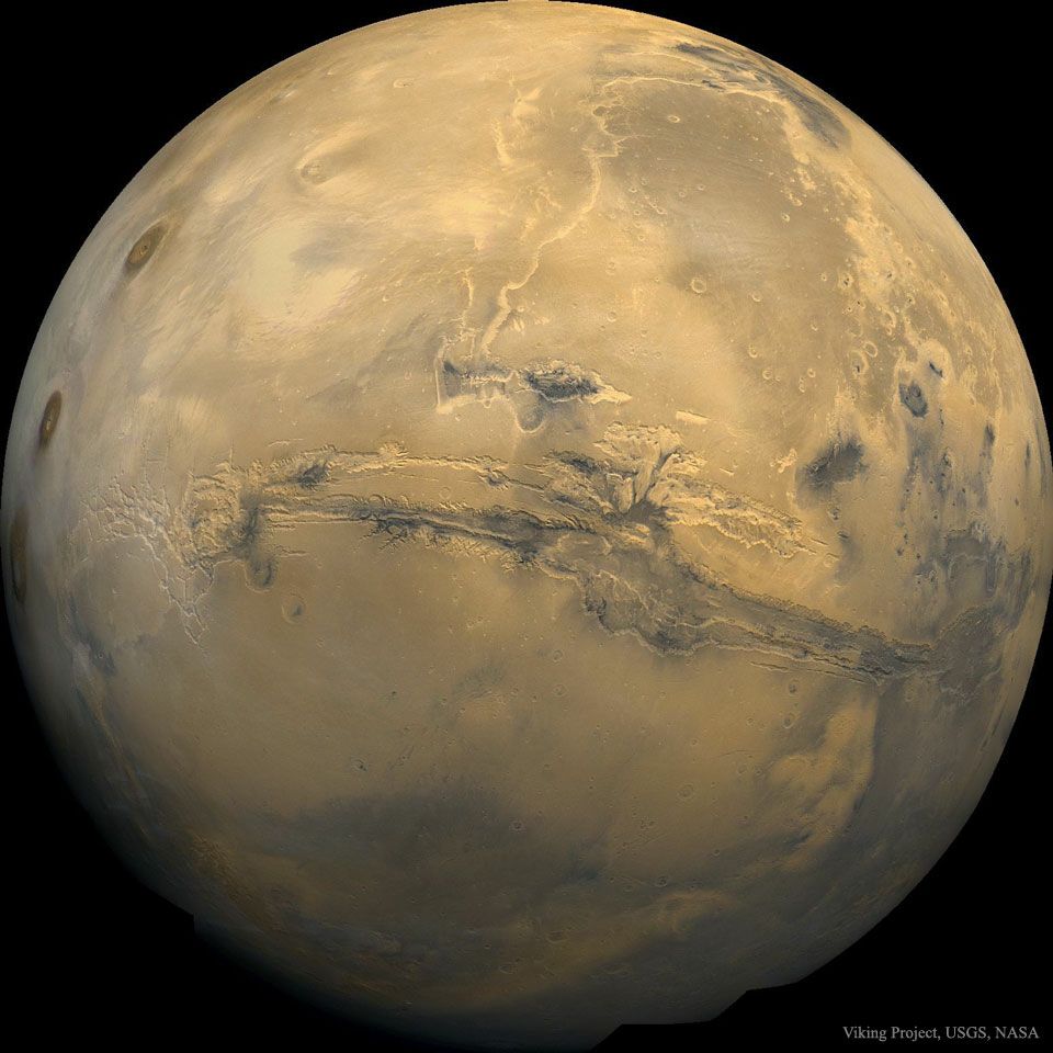 Valles Marineris: The Grand Canyon of Mars
