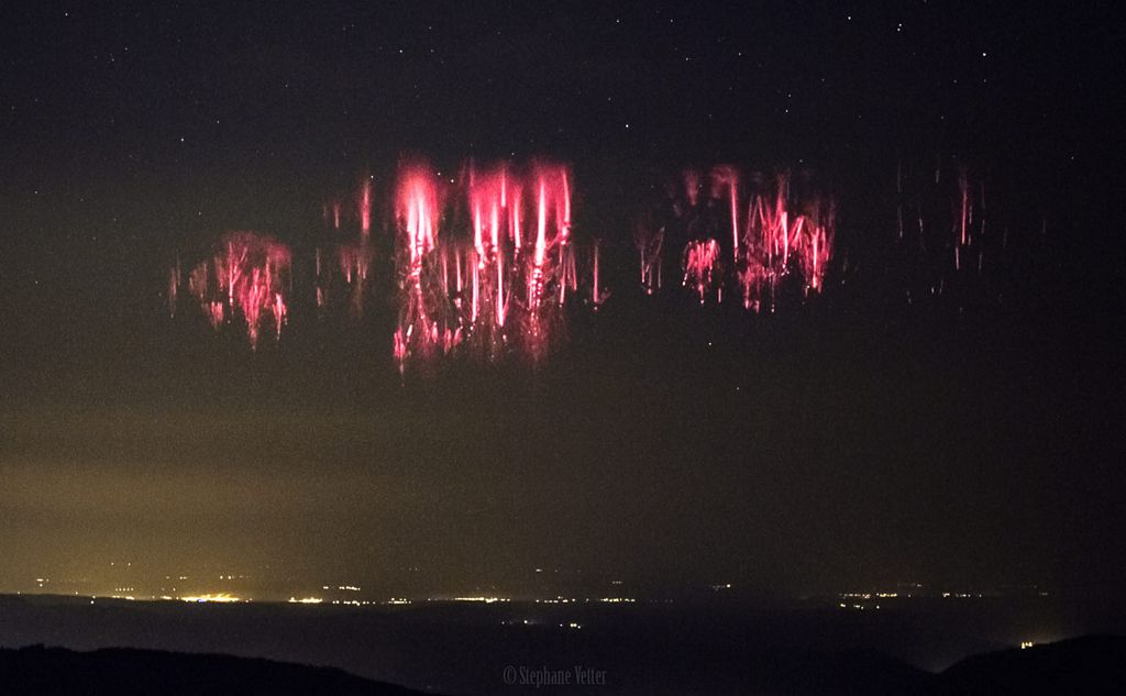 Red Sprites over the Channel