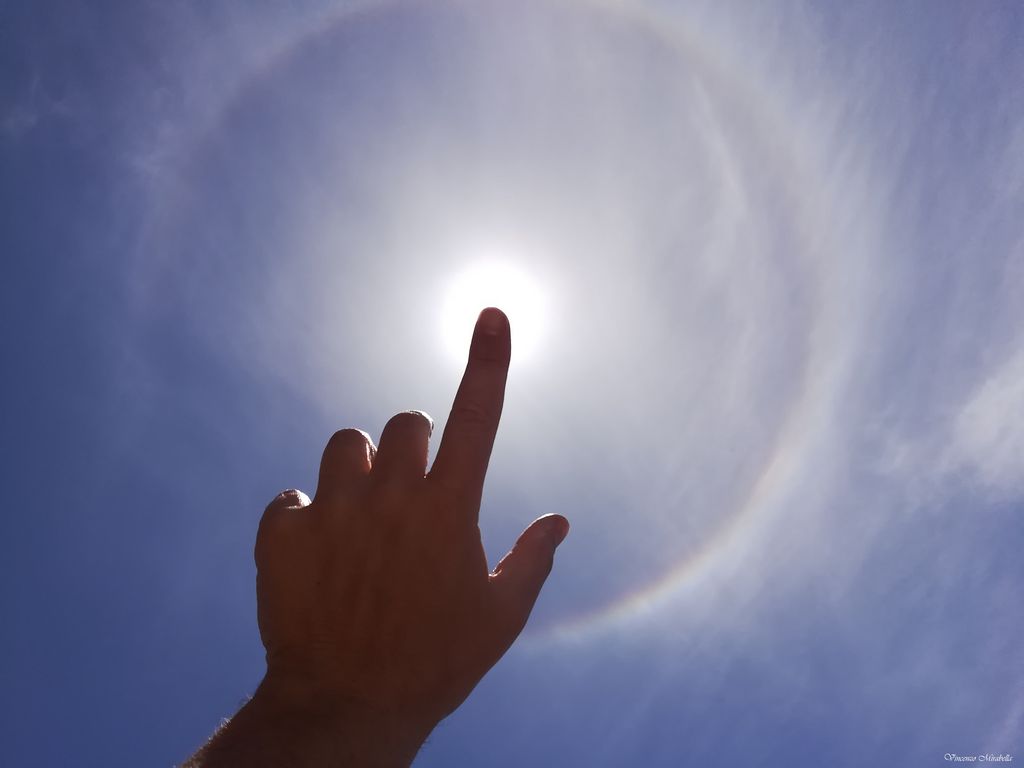 Halo solaire circulaire