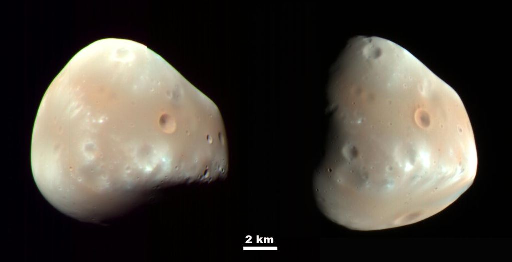 La Petite Lune Deimos