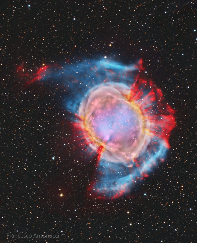 M27: La Nébuleuse de lHhaltère
